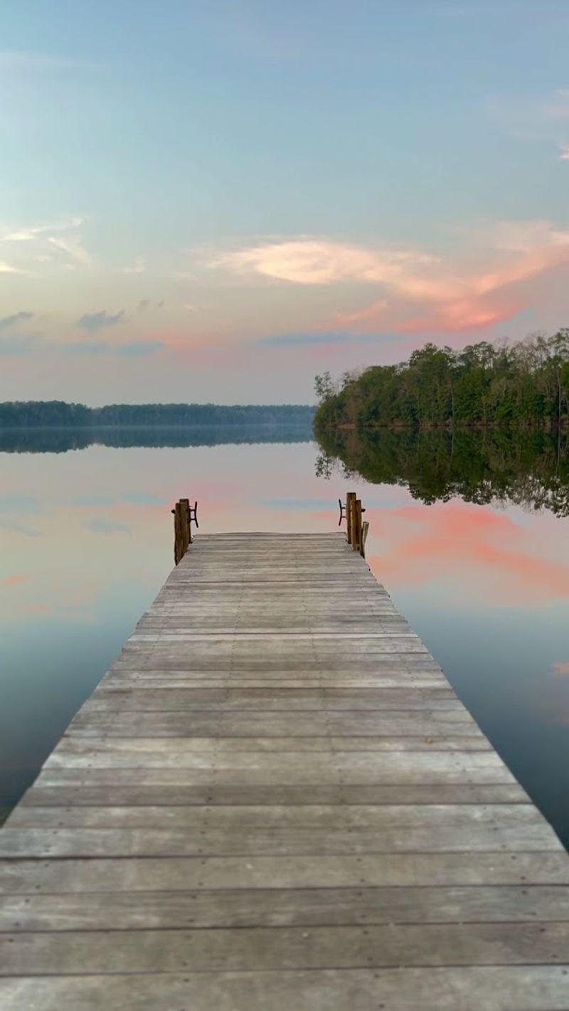 A Lake That Steals the Show A Lake That Steals the Show