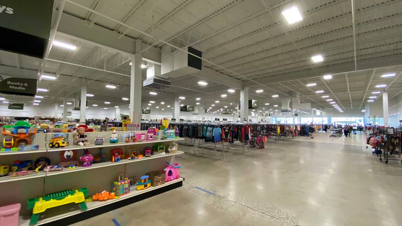 A Massive, Well-Organized Store Layout