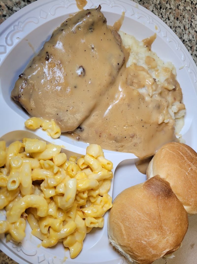 A Meat and Three Menu That Honors True Southern Cooking A Meat and Three Menu That Honors True Southern Cooking