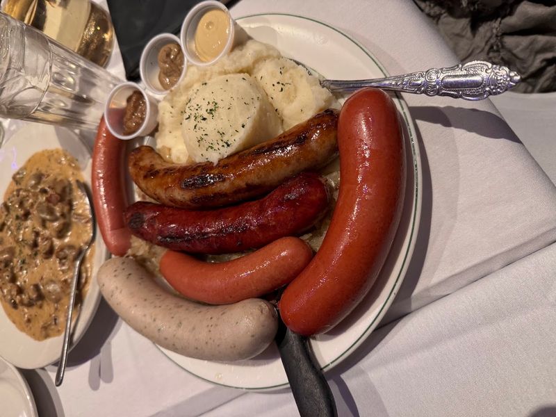 A Menu Built for Both Adventurous and Classic Eaters