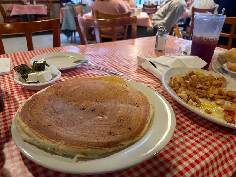 A Menu Extensive Enough to Satisfy Everyone
