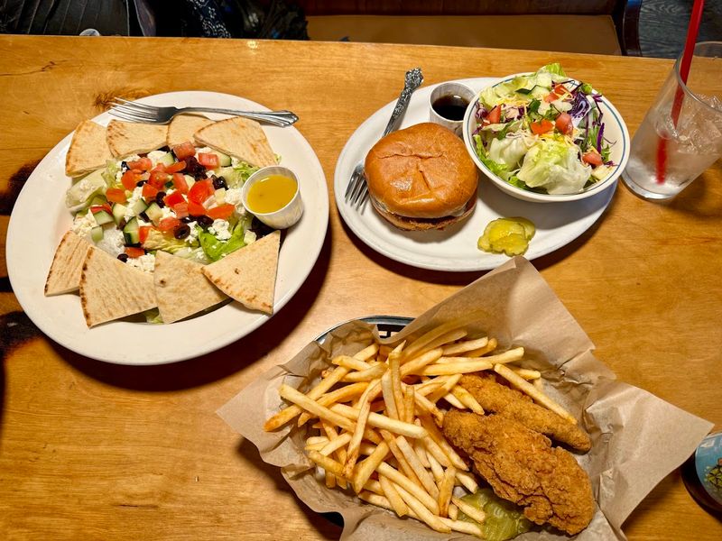 A Menu Full of Crowd-Pleasing Options