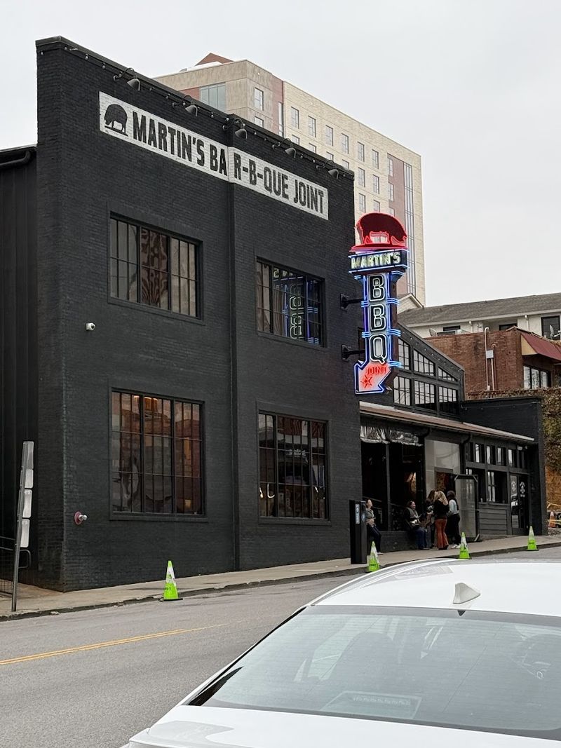 A Nashville Must-Stop Just Off Broadway