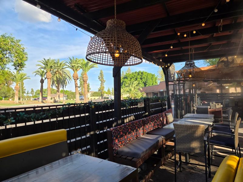 A Neighborhood Vibe That Makes Regulars Feel Right at Home