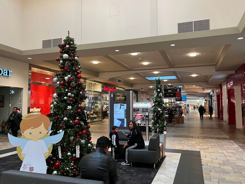 A Nostalgic Mall Experience That Still Feels Fresh