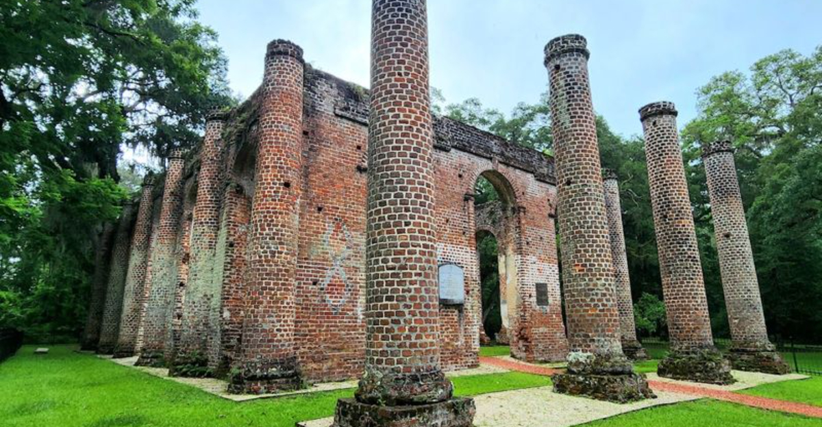 A Peaceful Church Ruin in South Carolina Is the Most Hauntingly Beautiful Day Trip in the State