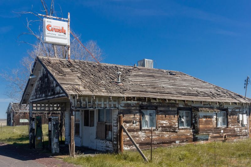 A Post Office That Still Holds On A Post Office That Still Holds On