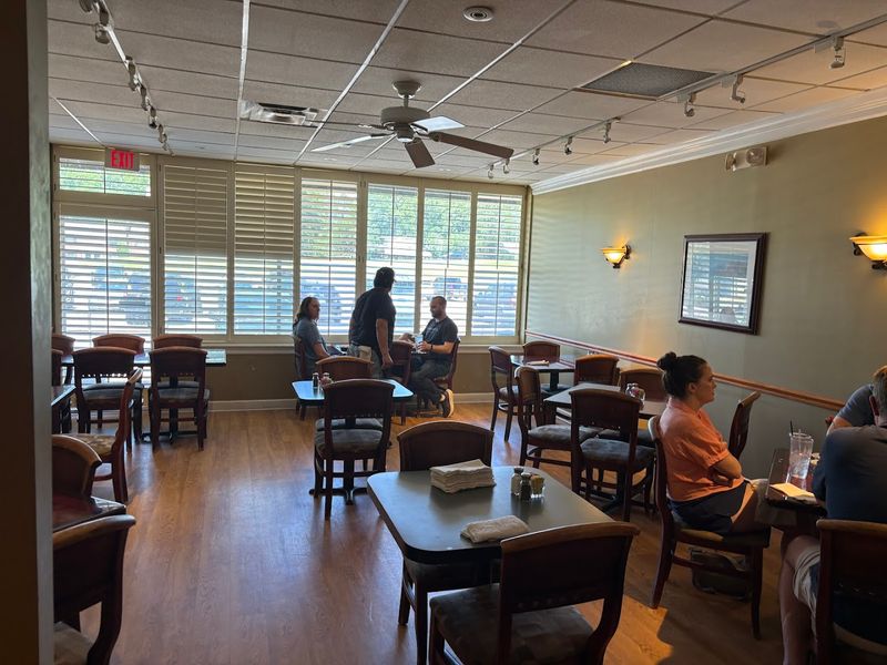 A Relaxed Atmosphere Perfect for Any Occasion