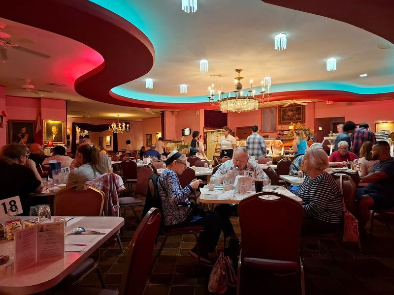 A Restaurant That Has Stood the Test of Time A Restaurant That Has Stood the Test of Time