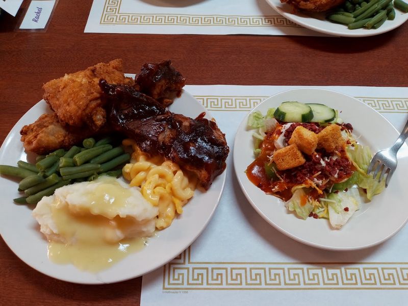 A Salad Bar That Rounds Out the Meal
