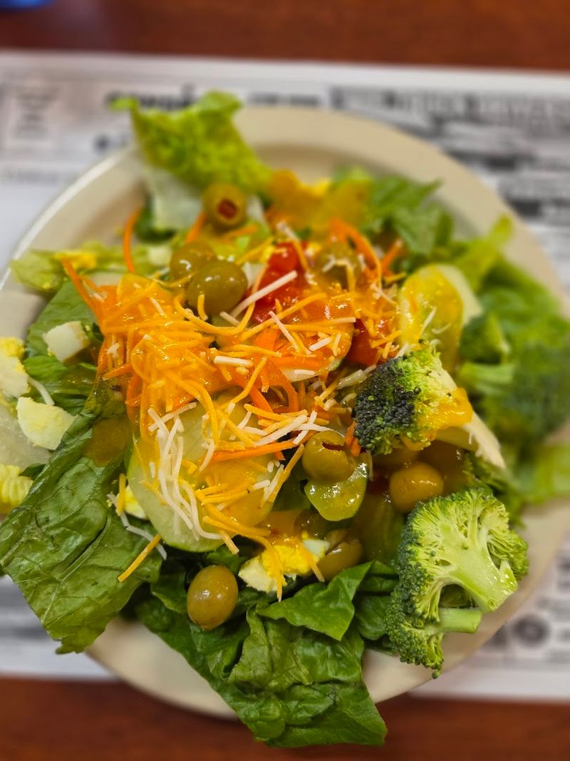 A Salad Bar Worth Talking About