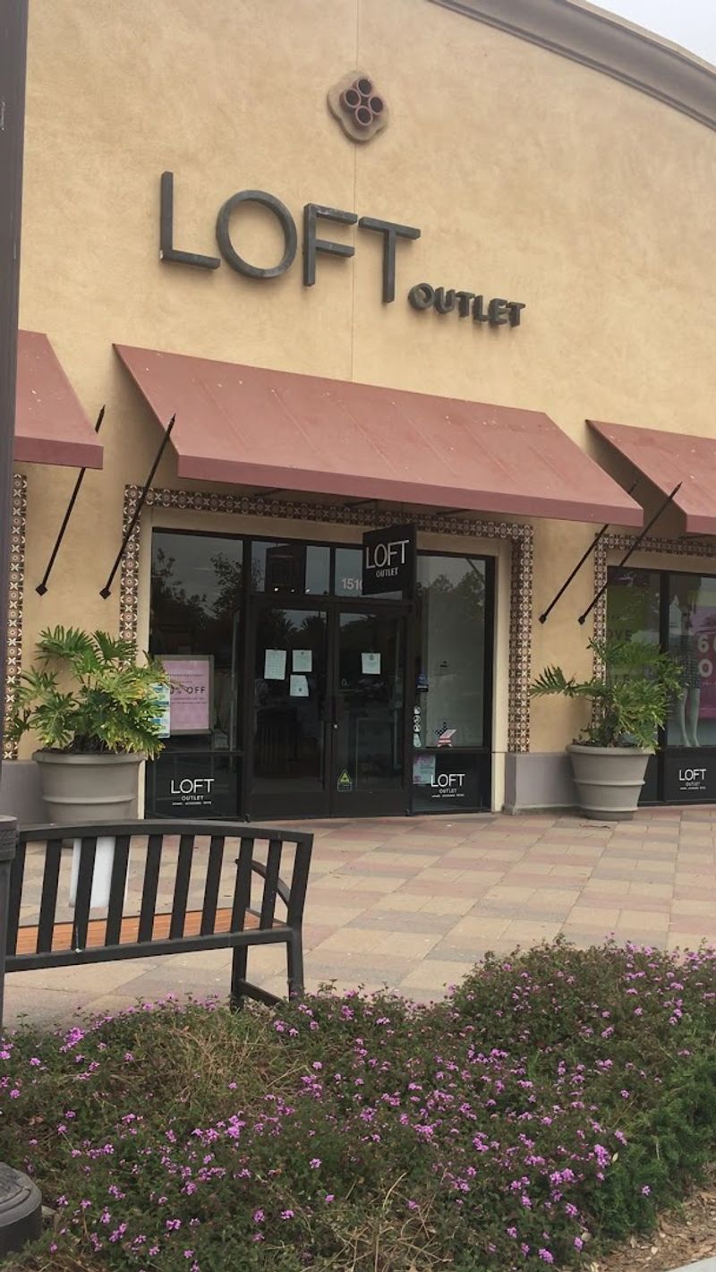 A Shopping Destination With Decades of History A Shopping Destination With Decades of History