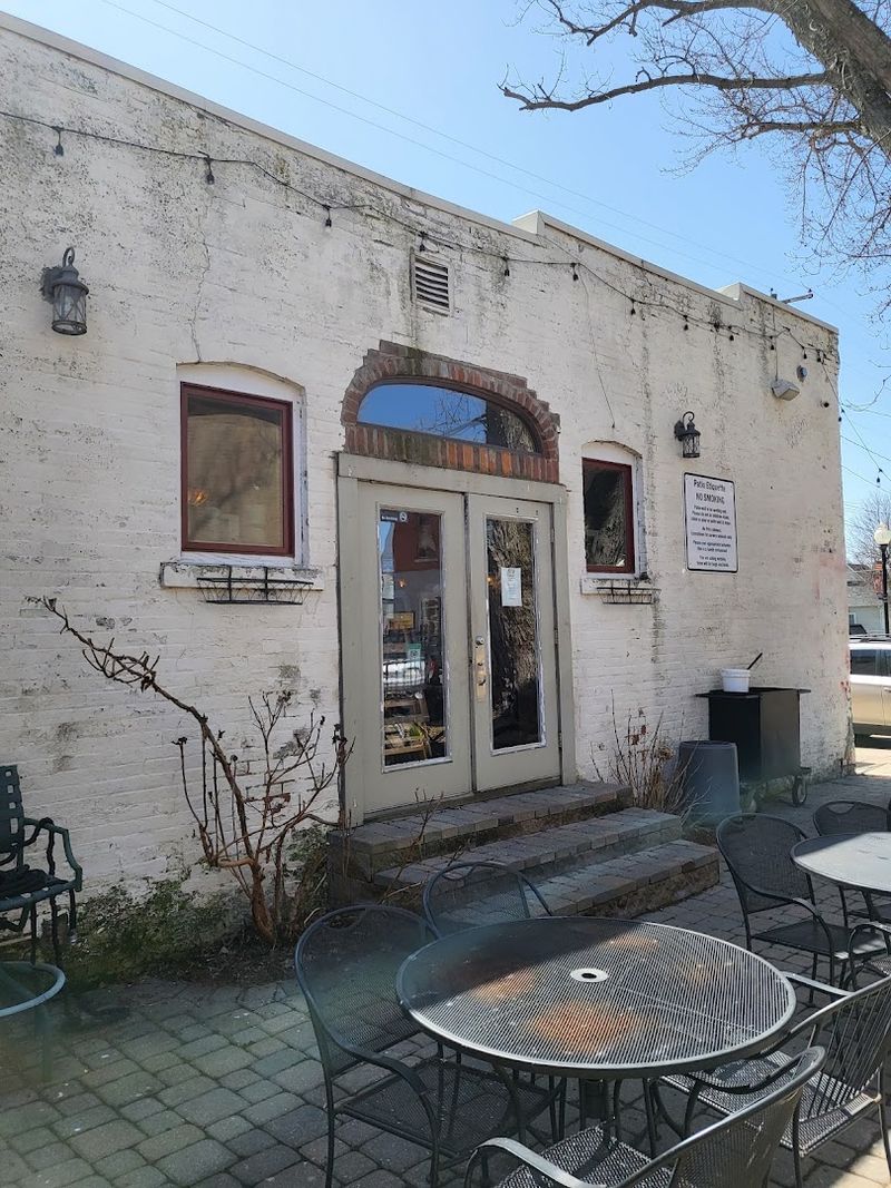 A Small Town Address That Hides a Big-Time Pizza Experience