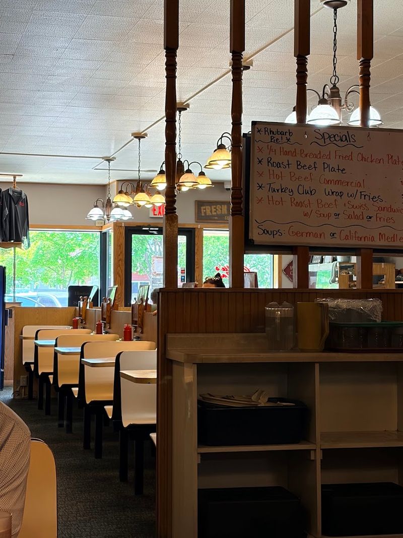 A Spotlessly Clean Restaurant That Earns Extra Respect A Spotlessly Clean Restaurant That Earns Extra Respect