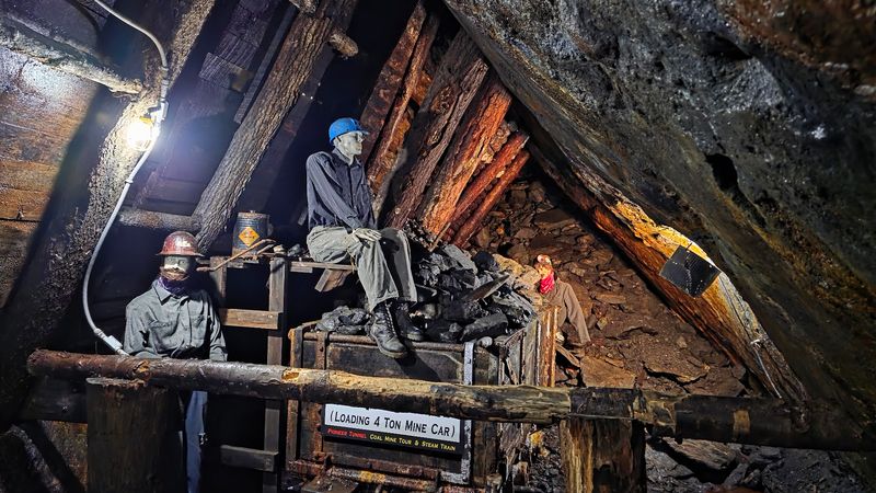 A Tour Guide Who Actually Makes History Come Alive