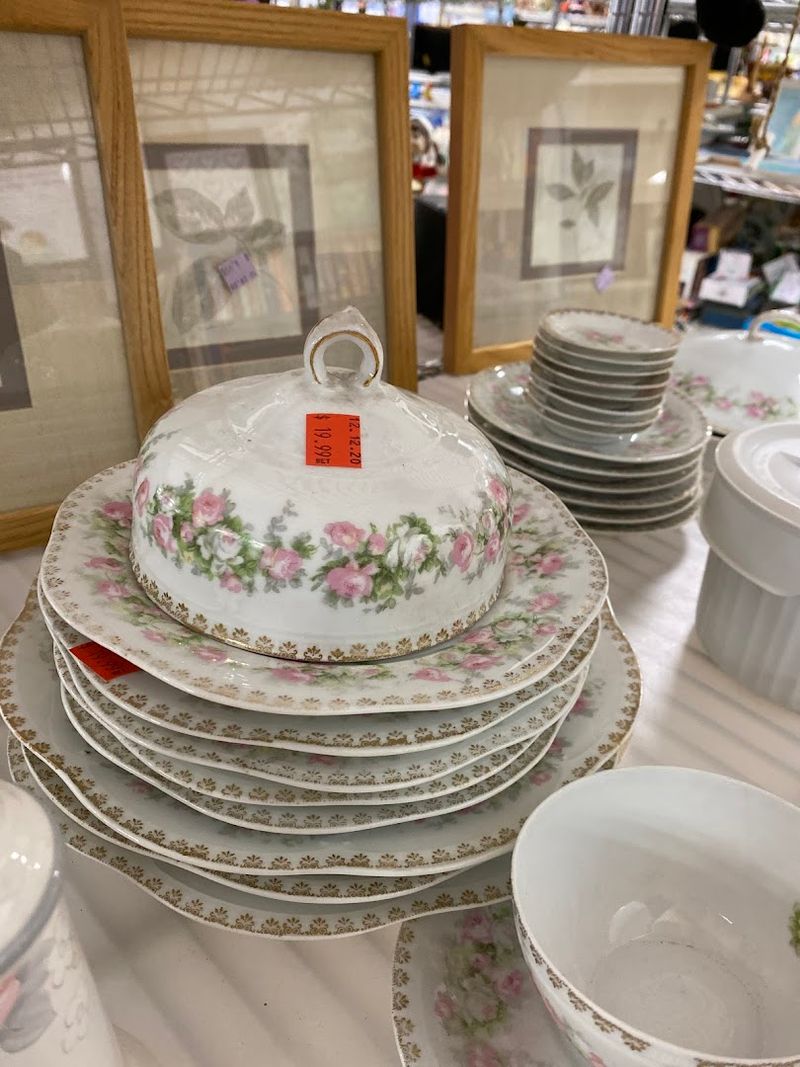 A Treasure Trove of Housewares and Home Goods