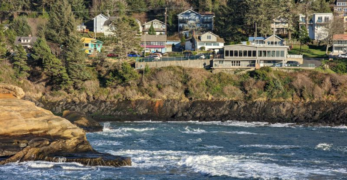 A Underrated Seaside Town in Oregon Has Restaurants Worth Driving Hours for