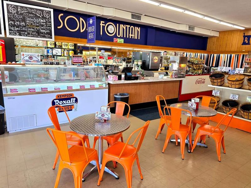 A Vintage Soda Fountain Straight Out of the 1950s