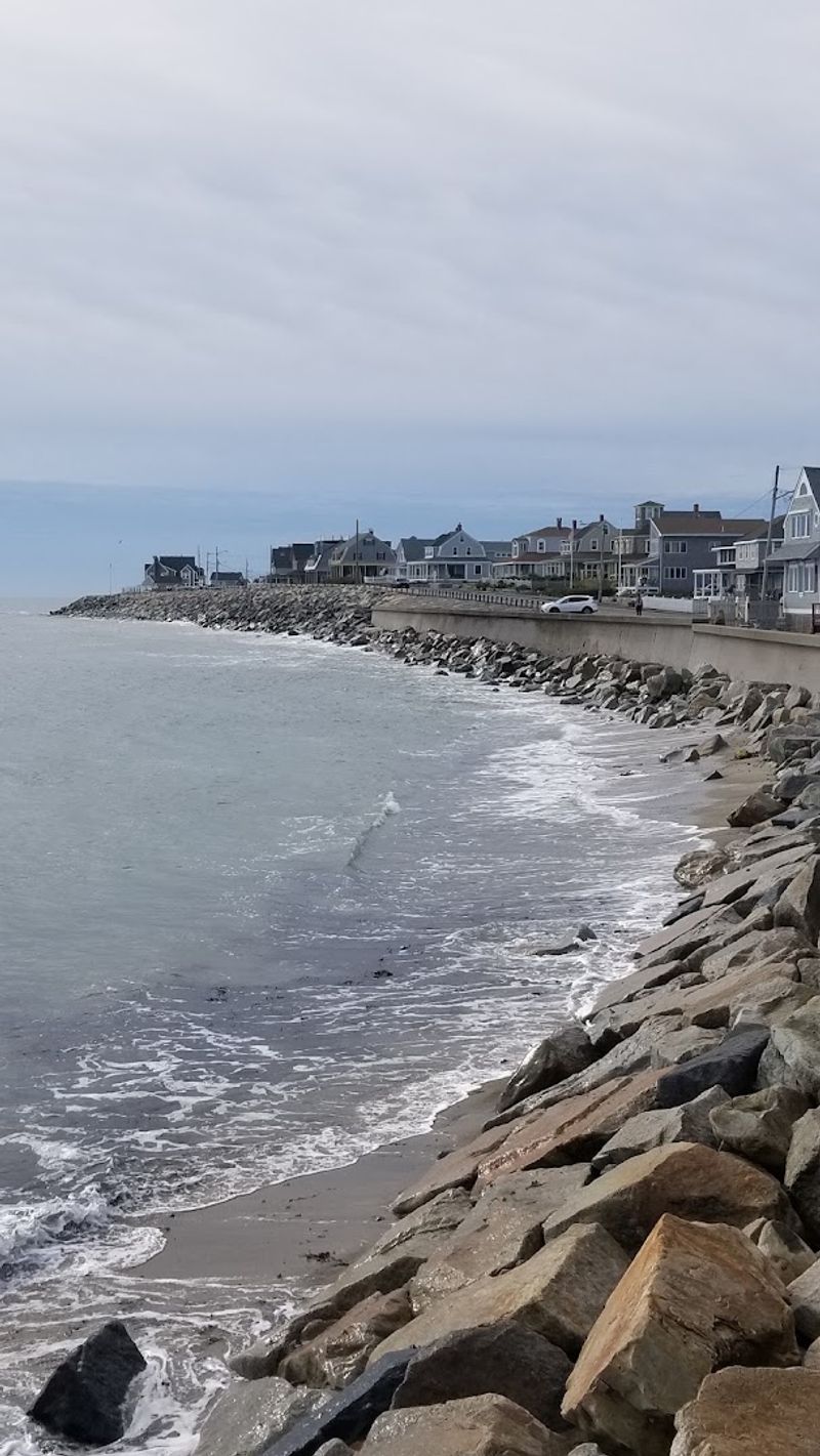 A Walkable Little Beach Community
