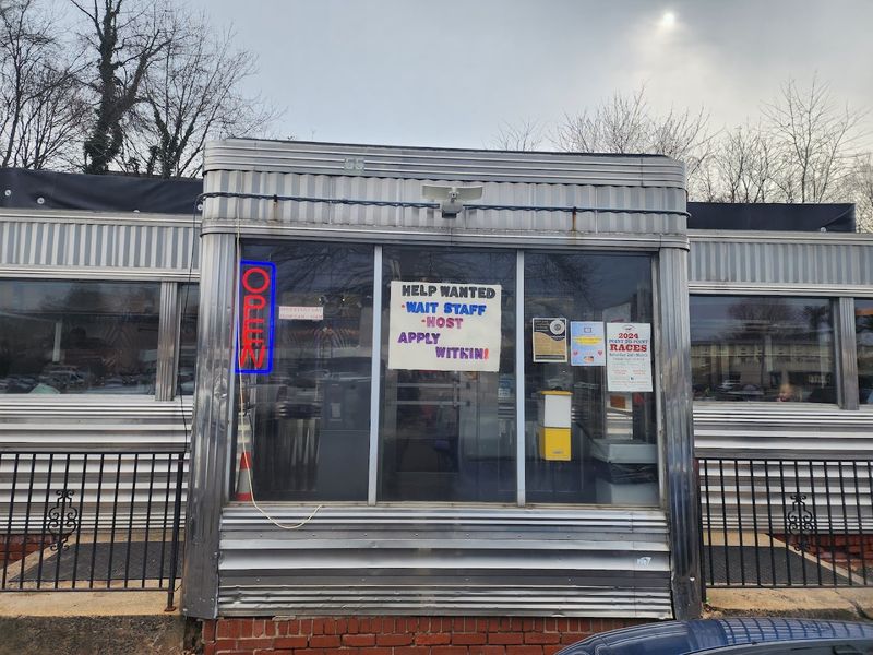 A Warrenton Community Landmark Since 1954