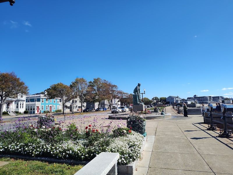 A Waterfront Walk That Puts History Right Under Your Feet