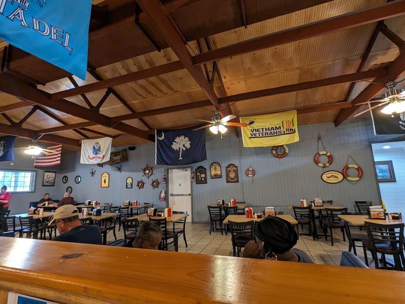 A Welcoming Spot for Large Groups and Families
