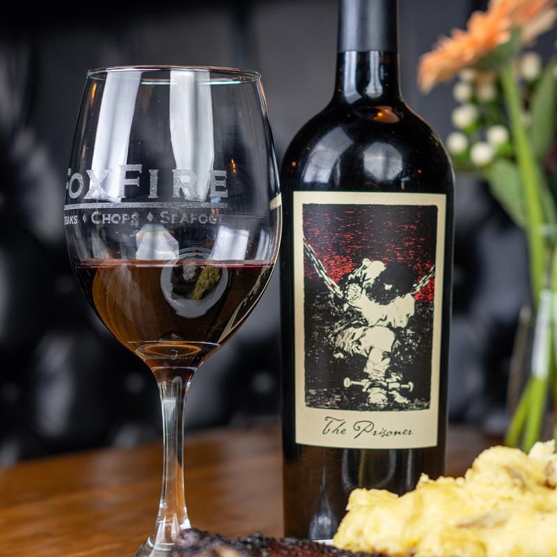 A Wine List and Cocktail Menu That Impress Every Time A Wine List and Cocktail Menu That Impress Every Time
