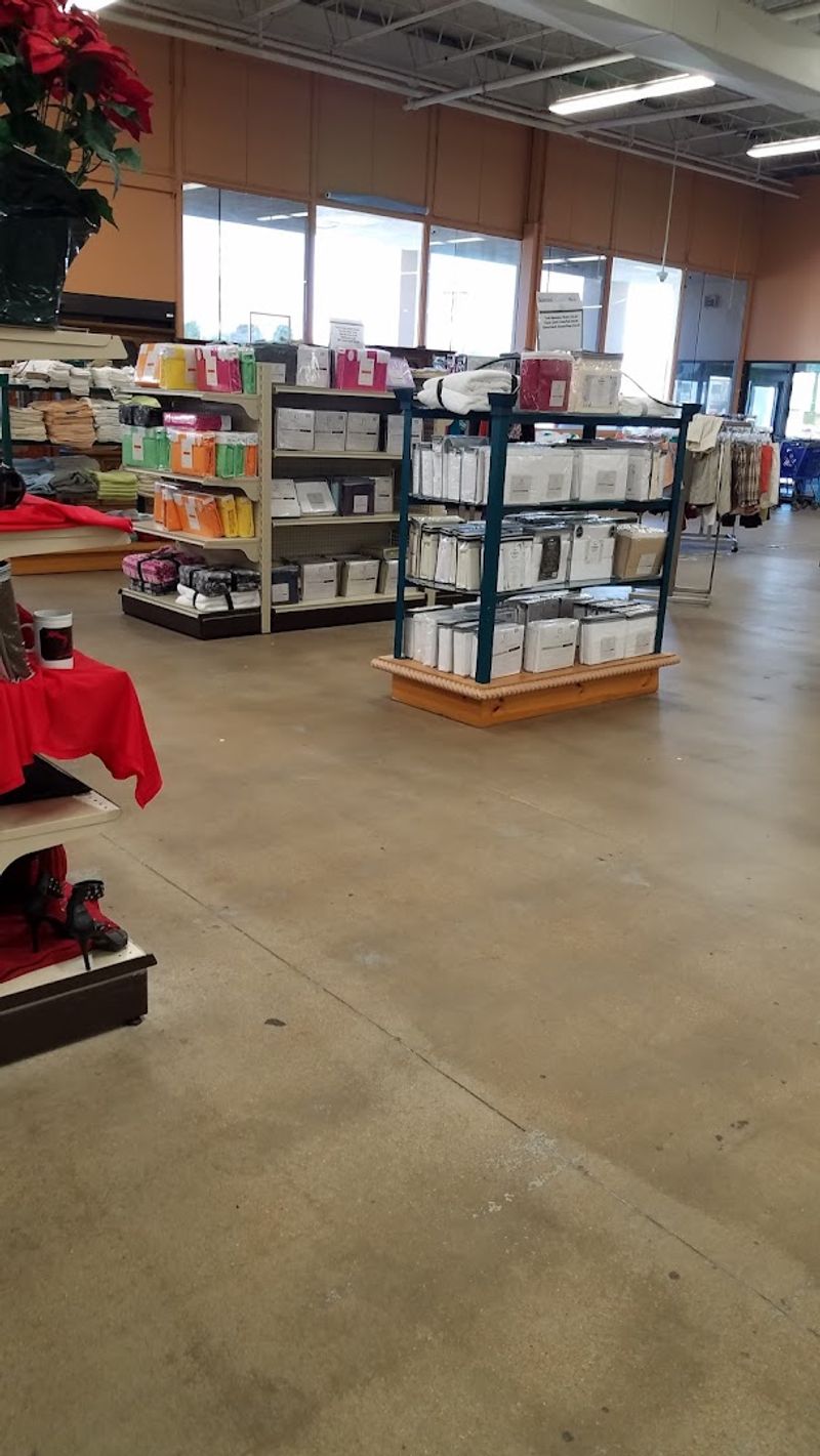 Accessibility Considerations for Shoppers Accessibility Considerations for Shoppers