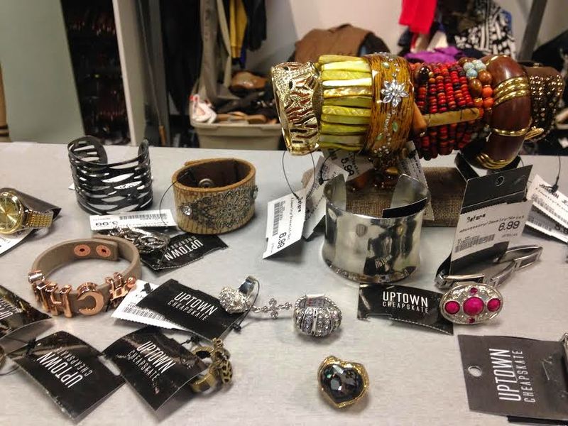 Accessories and Jewelry Worth Stopping For