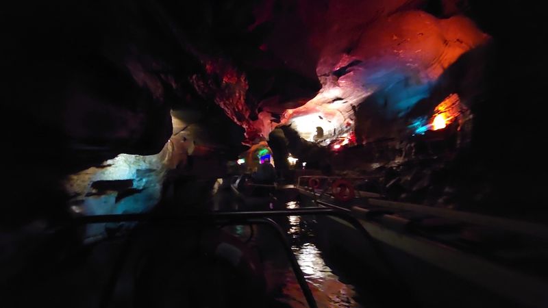 Adults-Only Time Slots — A Quieter, More Relaxing Cave Experience Adults-Only Time Slots — A Quieter, More Relaxing Cave Experience