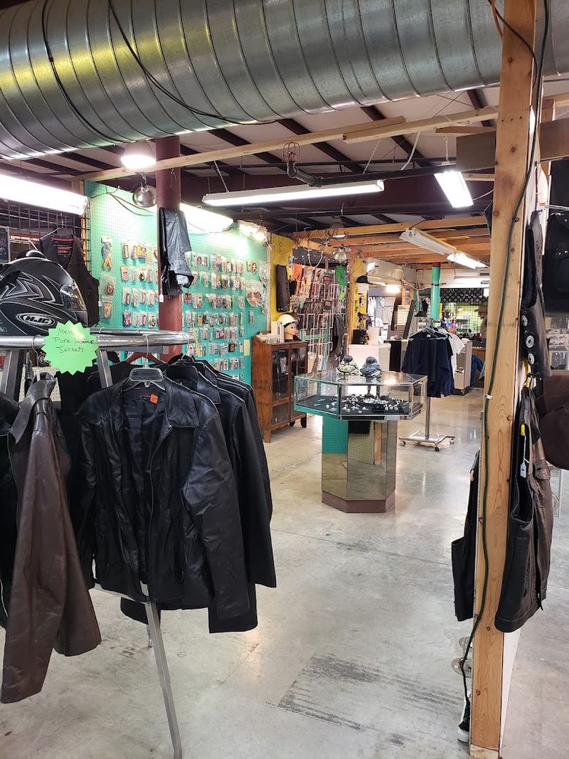 Affordable Clothing Options for the Whole Family Affordable Clothing Options for the Whole Family