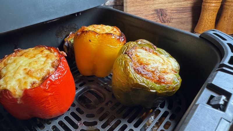 Air-Fryer Stuffed Bell Pepper Air-Fryer Stuffed Bell Pepper