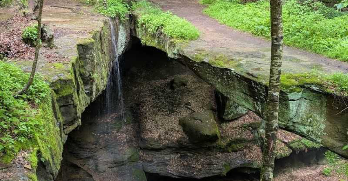 Almost Nobody Knows Ohio Is Home To This Incredible Natural Sandstone Arch