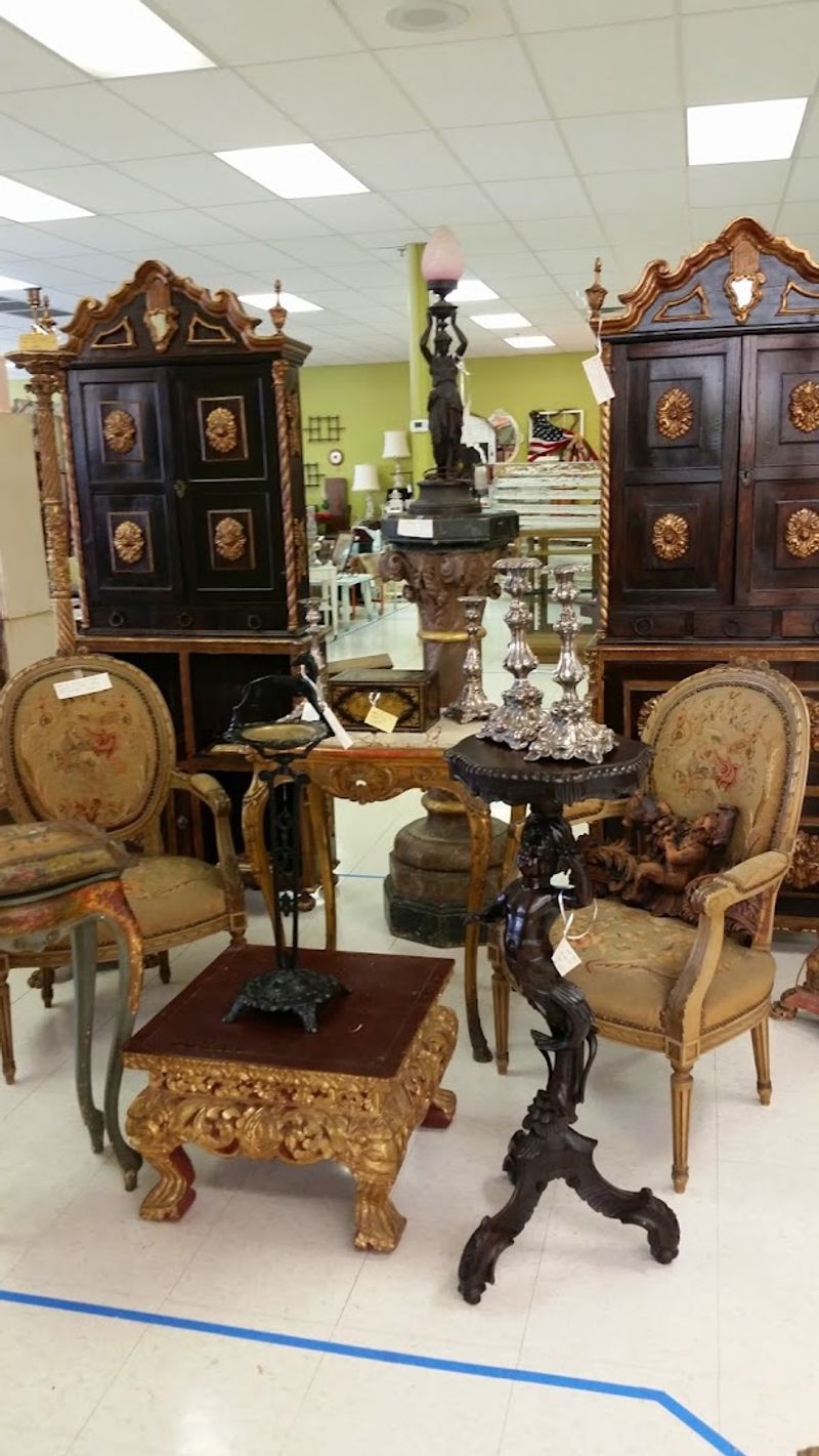 American Primitives and High Victorian Antiques Under One Roof American Primitives and High Victorian Antiques Under One Roof