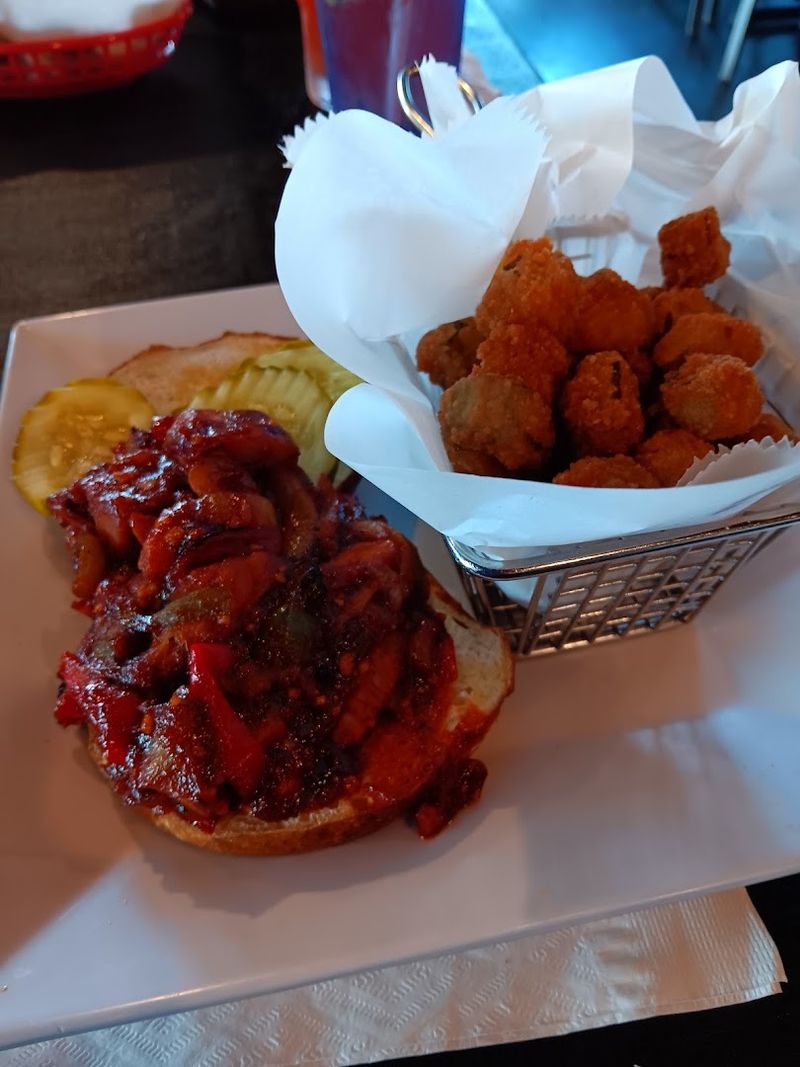 An Oyster Po Boy That Earns Repeat Visits