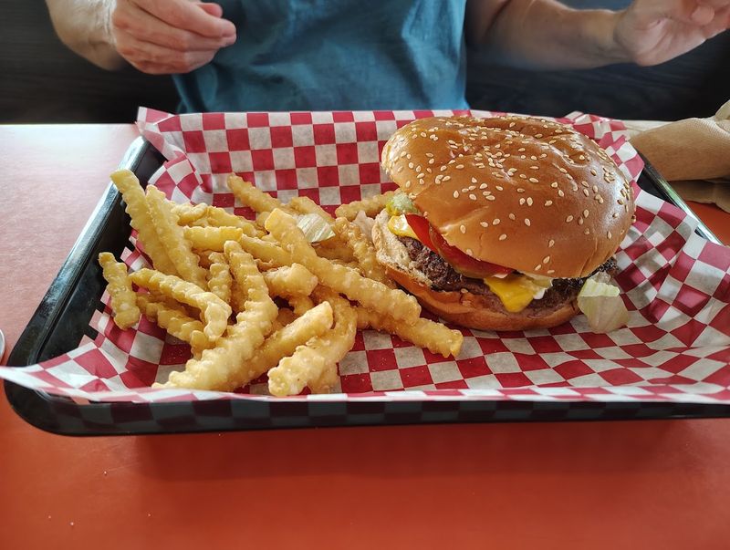 Anchor Burger and Giant Burger for Serious Appetite Seekers