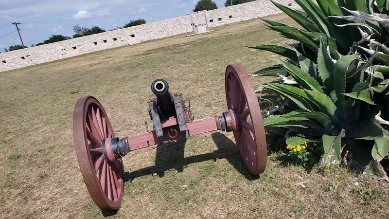 Annual Battle Reenactments That Bring History Roaring Back Annual Battle Reenactments That Bring History Roaring Back