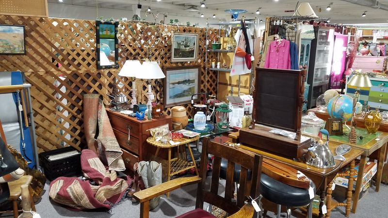 Antique Collectibles That Serious Collectors Cannot Resist