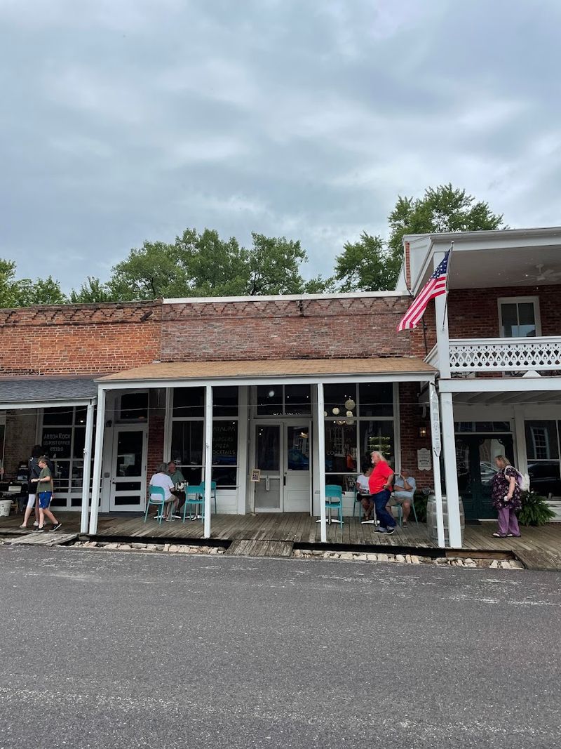 Antique Shops and Quirky Little Finds