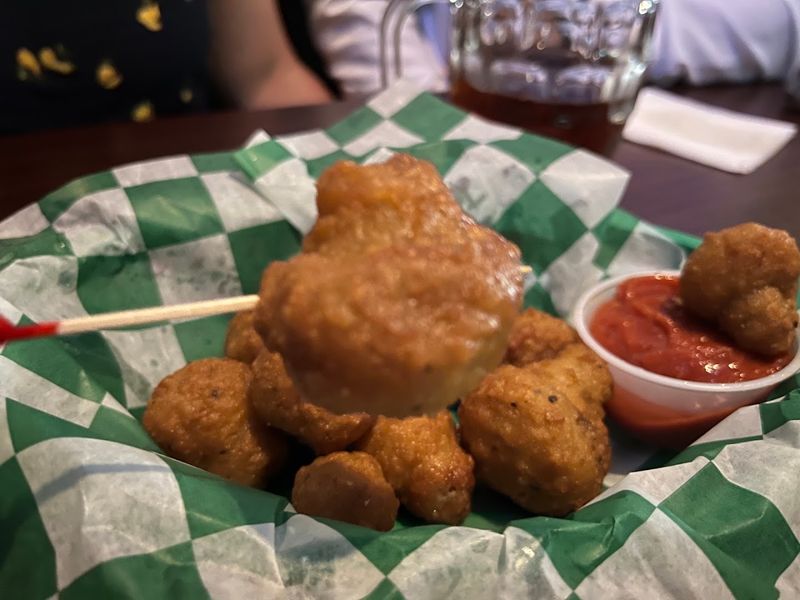 Appetizers That Steal the Show Alongside the Burgers