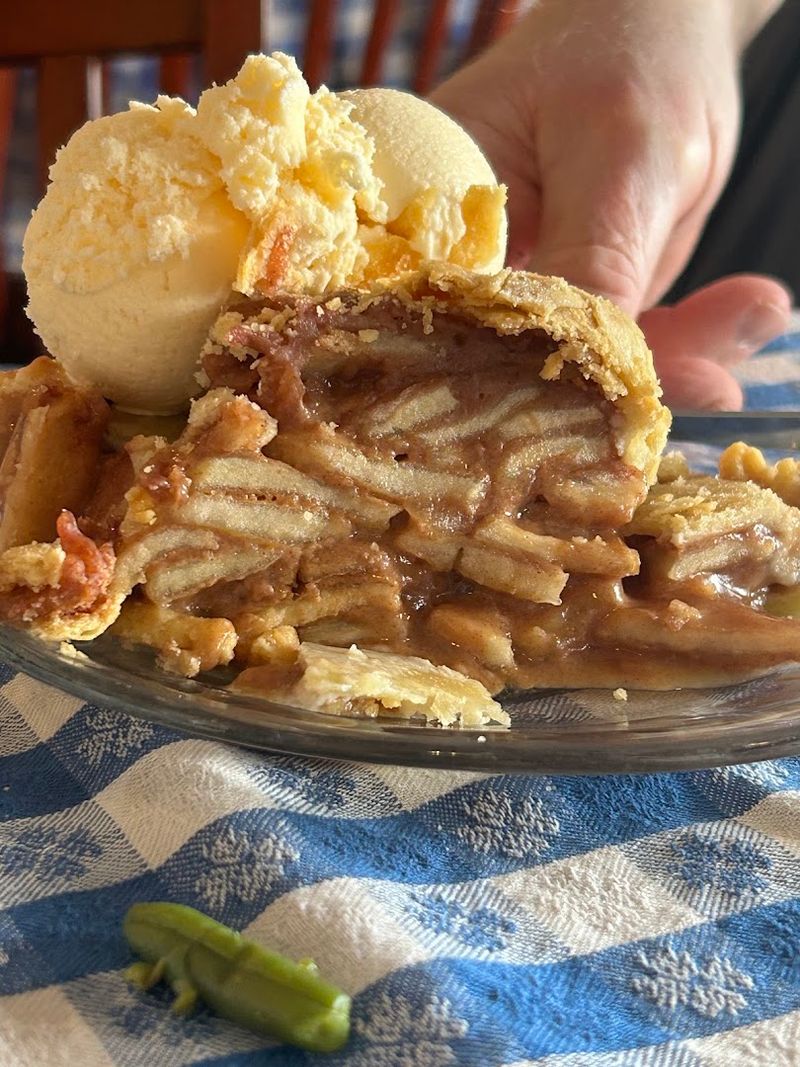 Apple Pie Baked the Old-Fashioned Way
