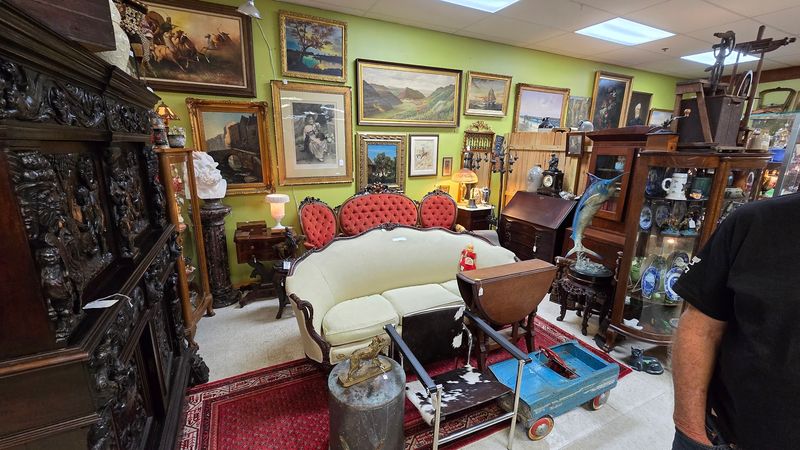 Art and Paintings With Real History Behind Them Art and Paintings With Real History Behind Them