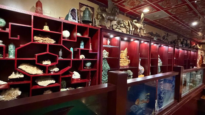 Asian-Inspired Decor That Creates a Unique Atmosphere