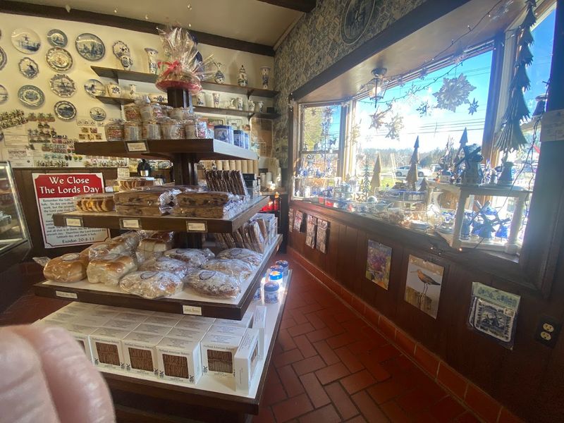Authentic Rye Bread and Gingerbread Cookies From a True Dutch Tradition Authentic Rye Bread and Gingerbread Cookies From a True Dutch Tradition