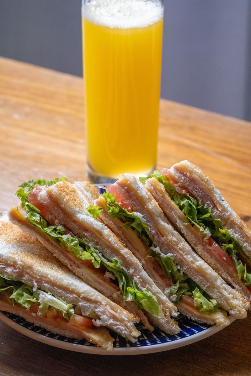 BLT Sandwich BLT Sandwich