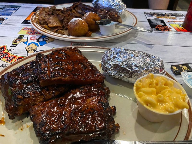 Baby Back Ribs That Actually Fall Off the Bone Baby Back Ribs That Actually Fall Off the Bone