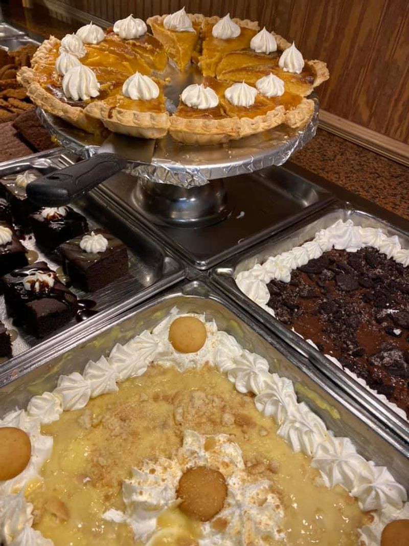 Banana Pudding and the Dessert Bar Worth Saving Room For
