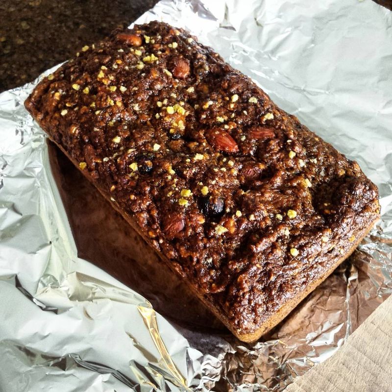 Banana nut bread