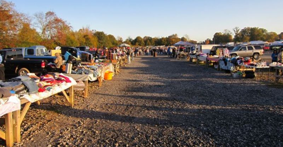 Bargain Hunters Travel From Across Georgia To Explore This Massive Flea Market