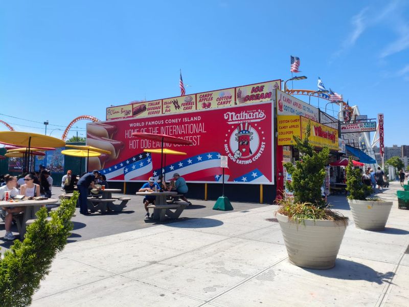 Beachside Vibes That Make Every Bite Better Beachside Vibes That Make Every Bite Better